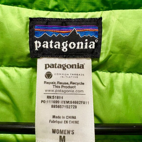 Patagonia Women's Down Sweater Jacket - Size Medium - Picture 5 of 7